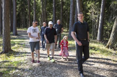 Klpsa pildi vaatamiseks tissuuruses