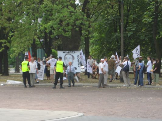Klpsa pildi vaatamiseks tissuuruses